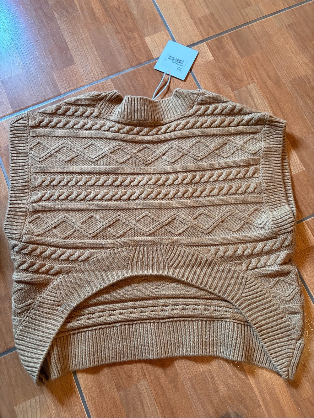 pistola Camel Cable-Knit V-Neck Sweater Vest - Picture 4 of 5